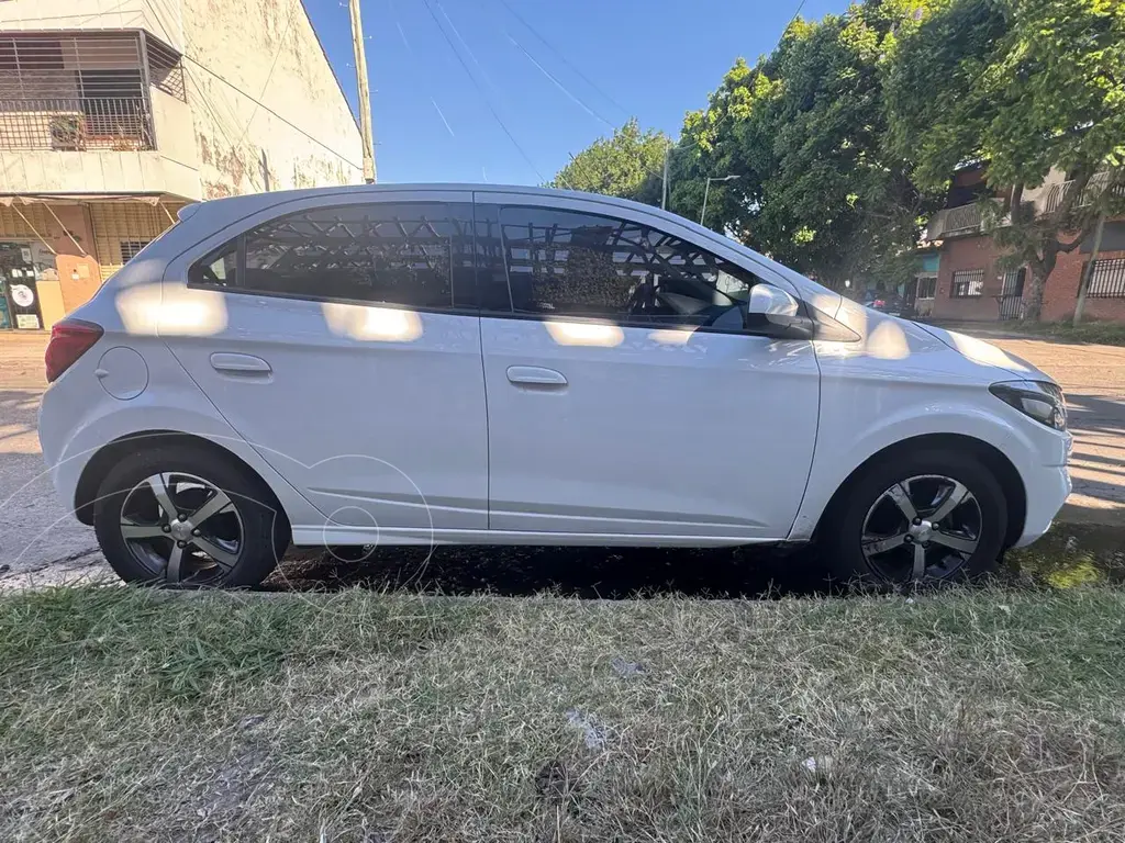 Chevrolet Onix Ltz Aut (1389 Cc) 2019 - foto 3