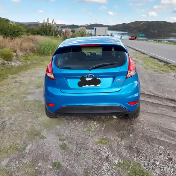 Ford Fiesta Kinetic Se  2015 - foto 5