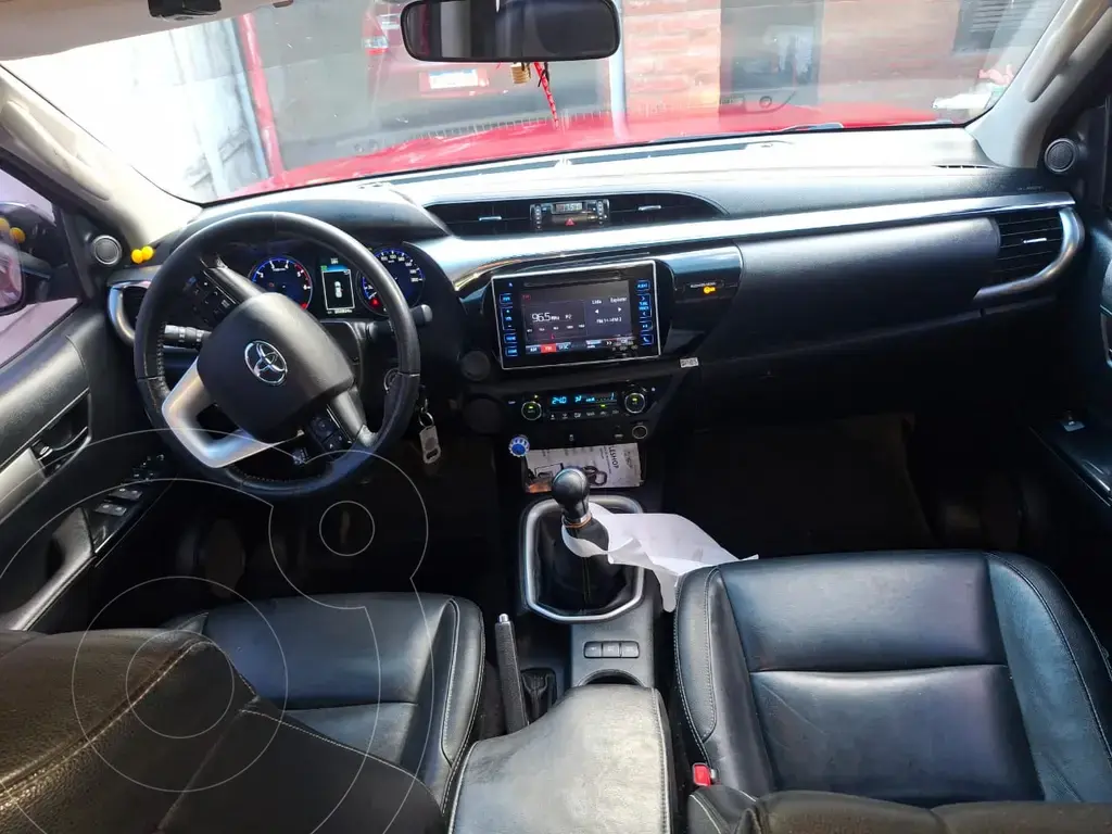 Toyota Hilux 2.8 4X2 Srv Pack Tdi Dc (2755 Cc) 2017 - foto 4