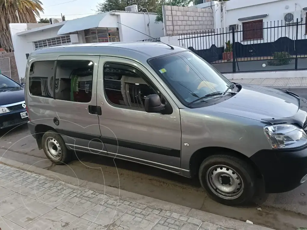 Peugeot Partner Furgón Confort 1.6 5 Plazas (1587 Cc) 2023 - foto 5