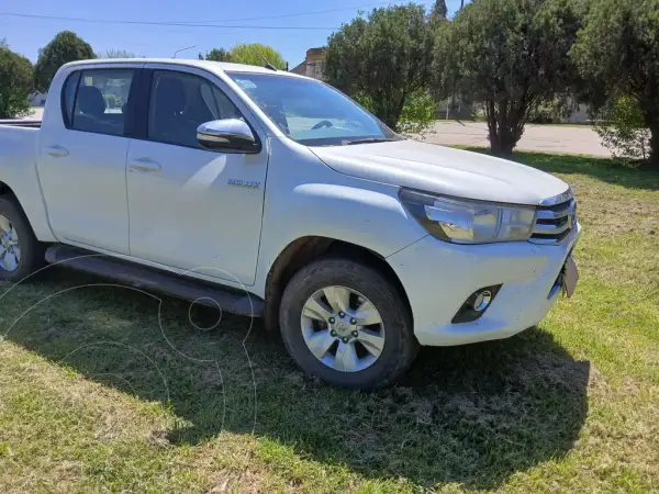 Toyota Hilux 2016 - foto 1