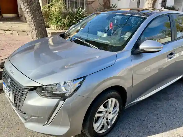 Peugeot 208 Active 1.6 Pack  2023 - foto 2