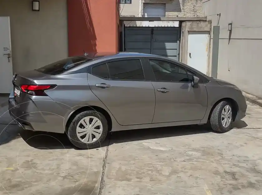 Nissan Versa Sense Aut  2023 - foto 3