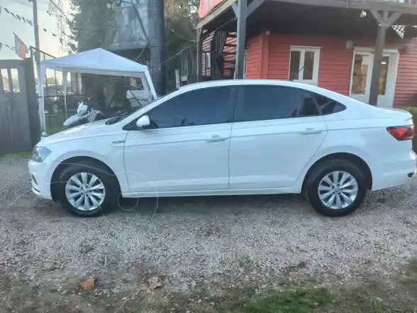Volkswagen Virtus Comfortline 1.6 Aut  2018 - foto 5