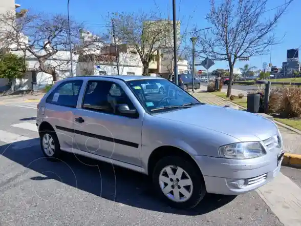 Volkswagen Gol 3P 1.6 Power Full  2011 - foto 1