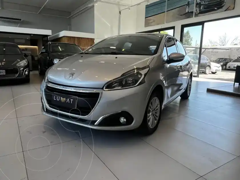 Peugeot 208 Allure 1.6  2018 - foto 2