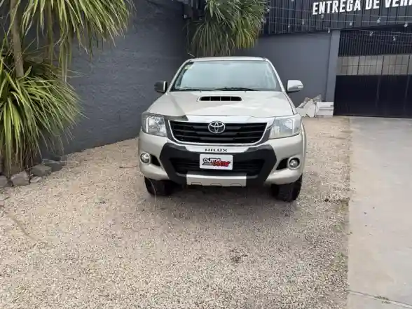 Toyota Hilux Hilux L/12 3.0 Dc 4X4 Tdi Srv Cu  2014 - foto 2