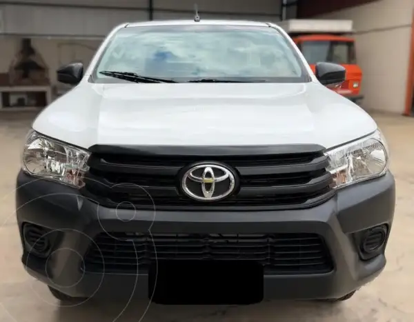 Toyota Hilux 2016 - foto 1