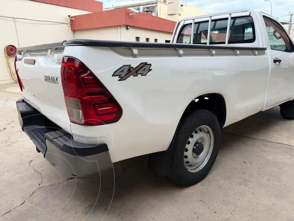 Toyota Hilux 2.4 4X4 Dx Tdi Sc (2393 Cc) 2016 - foto 2