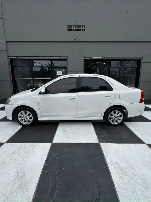 Toyota Etios Sedán Xls 2016/17  2018 - foto 4