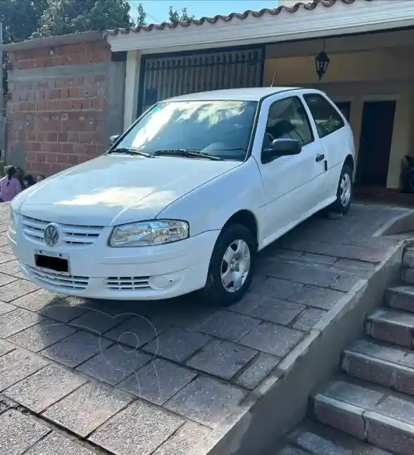 Volkswagen Gol 3P 1.6 Power Full  2011 - foto 1