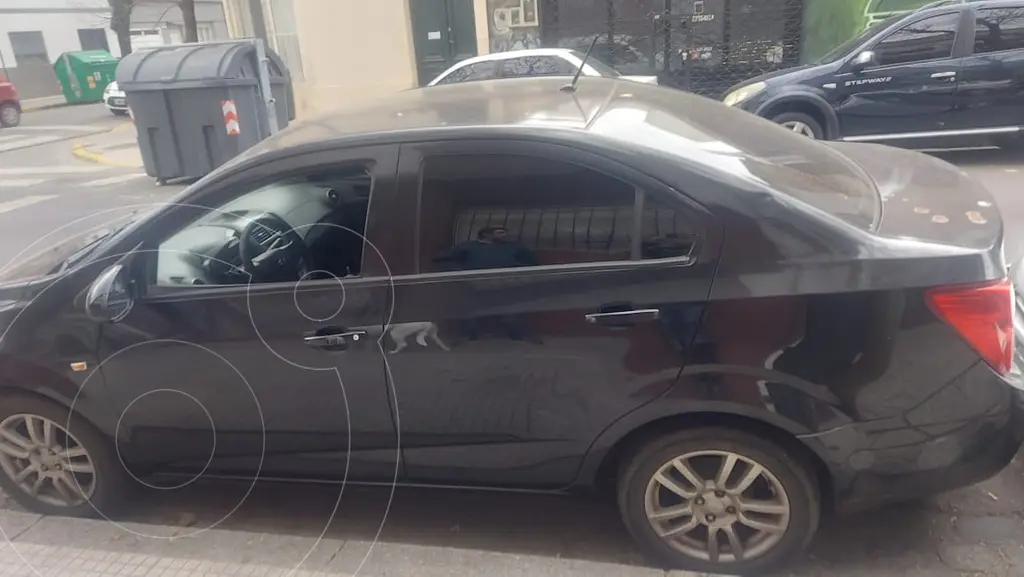 Chevrolet Sonic Sedán Lt (1598 Cc) 2014 - foto 3