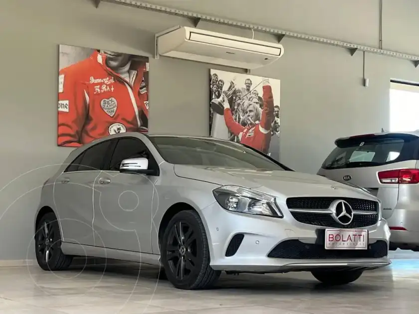 Mercedes-Benz Clase A Hatchback A 200 Blueefficiency Urban At L/13  2018 - foto 1
