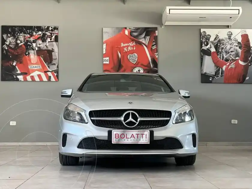 Mercedes-Benz Clase A Hatchback A 200 Blueefficiency Urban At L/13  2018 - foto 2