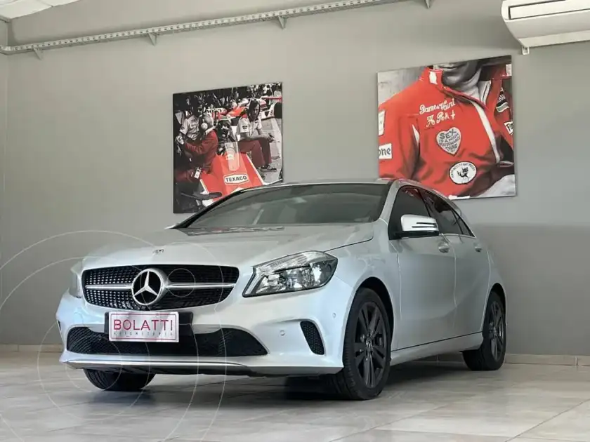 Mercedes-Benz Clase A Hatchback A 200 Blueefficiency Urban At L/13  2018 - foto 3