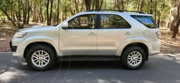 Toyota SW4 2013 - foto 1