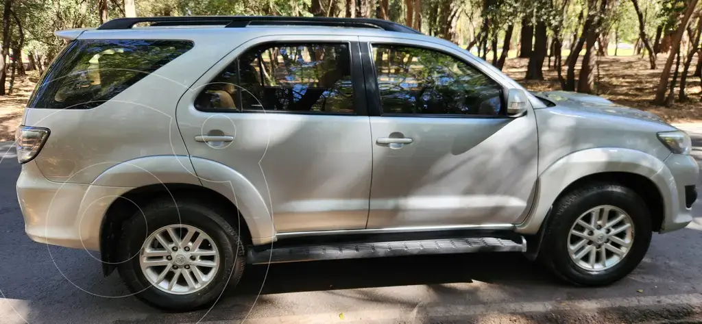 Toyota Sw4 Srv Aut 7P (2694 Cc) 2013 - foto 4