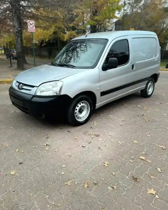 Peugeot Partner Furgón Confort 1.6  2019 - foto 1