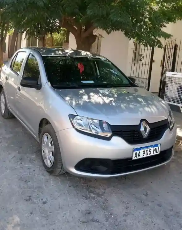 Renault Logan 1.6 Authentique Plus  2017 - foto 1