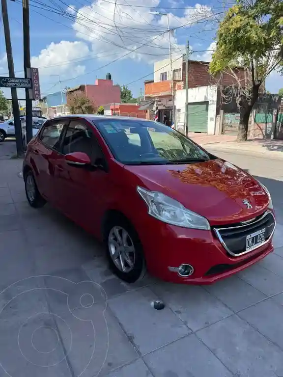 Peugeot 208 Allure 1.6 2014 - foto 1