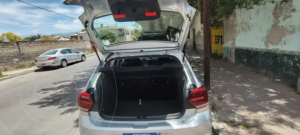 Volkswagen Polo 5P Trendline (1598 Cc) 2019 - foto 4