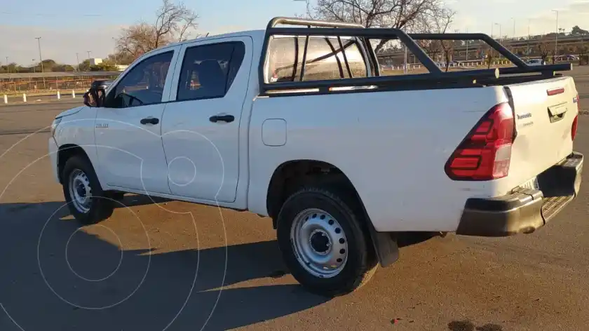 Toyota Hilux 2.4 4X2 Dx Tdi Dc  2018 - foto 2