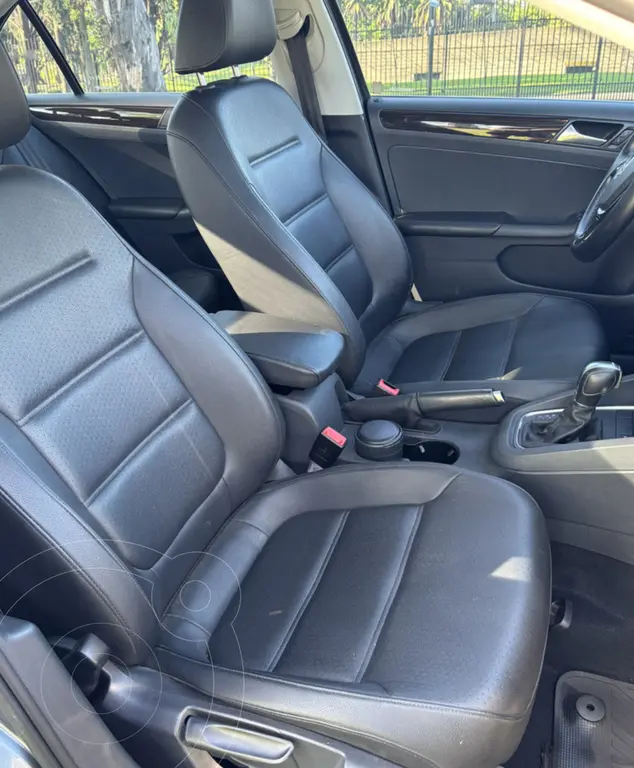 Volkswagen Vento 1.4 Tsi Highline Dsg (1395 Cc) 2016 - foto 3