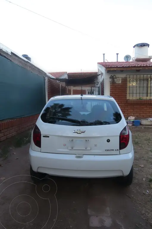 Chevrolet Celta Ls 3P (1389 Cc) 2012 - foto 3