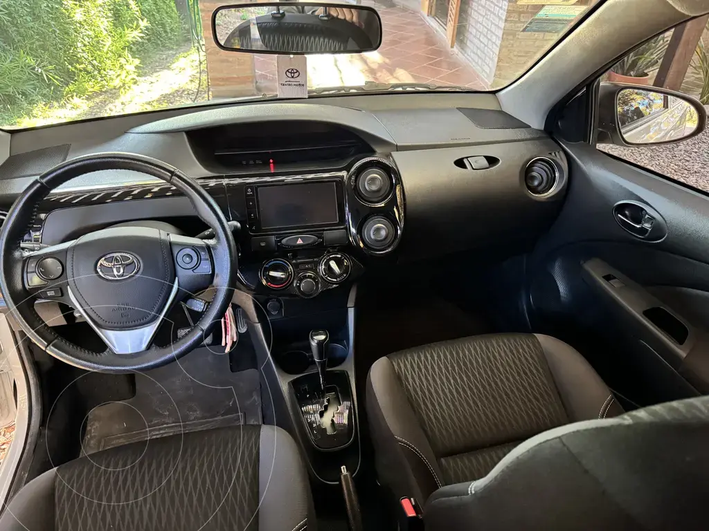 Toyota Etios Hatchback Xls Aut (1496 Cc) 2021 - foto 4