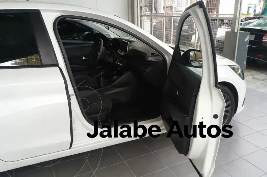 Peugeot 208 Style 1.6  2023 - foto 3