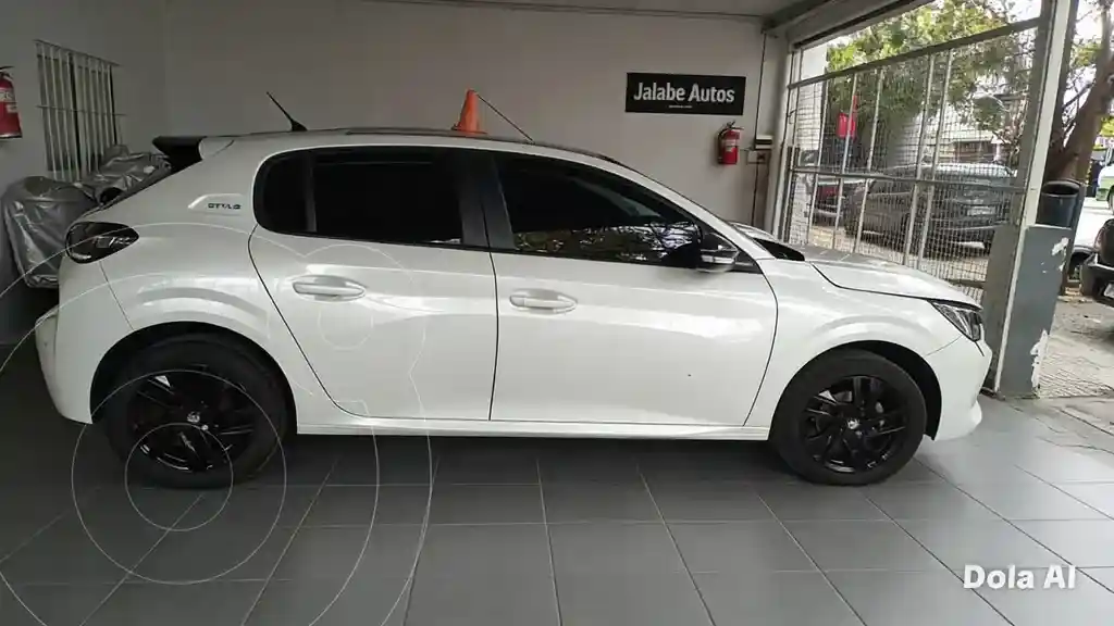 Peugeot 208 Style 1.6  2023 - foto 5