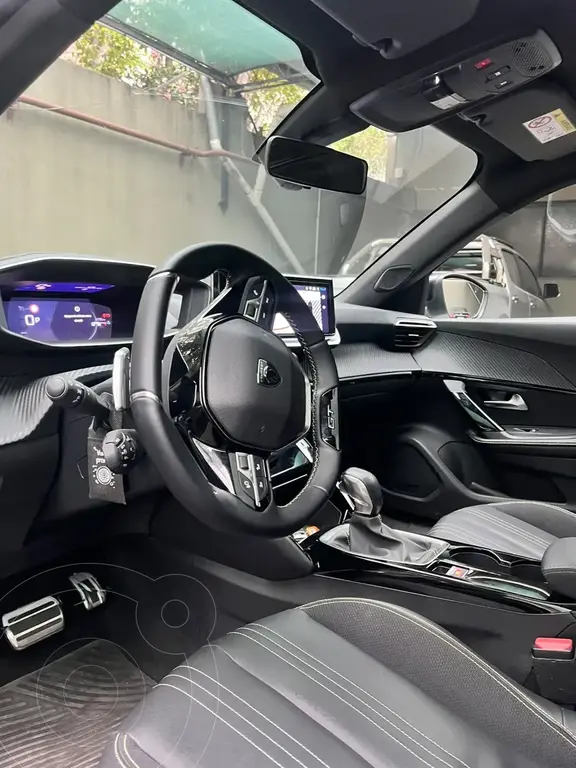 Peugeot 2008 Gt T200 (999 Cc) 2025 - foto 4