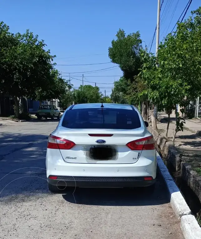 Ford Focus 5P 2.0L Se Plus Aut (2000 Cc) 2014 - foto 4