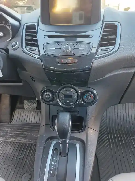 Ford Fiesta Kinetic Titanium Powershift  2020 - foto 5