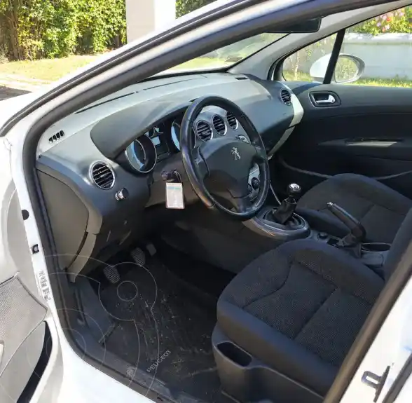 Peugeot 408 Allure Hdi  2013 - foto 5