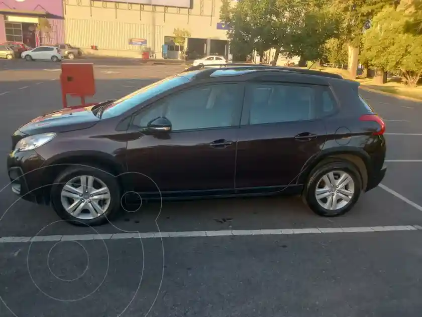 Peugeot 2008 Allure  2020 - foto 4