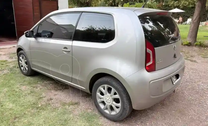 Volkswagen Up! 3P 1.0 High Up!  2015 - foto 3
