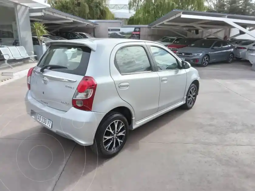 Toyota Etios Sedán Xls  2018 - foto 3