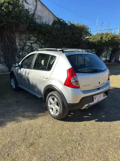 Renault Sandero Stepway 1.6 Confort  2011 - foto 5