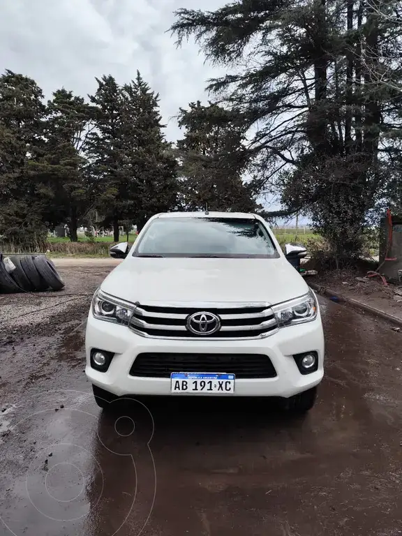 Toyota Hilux 2017 - foto 1