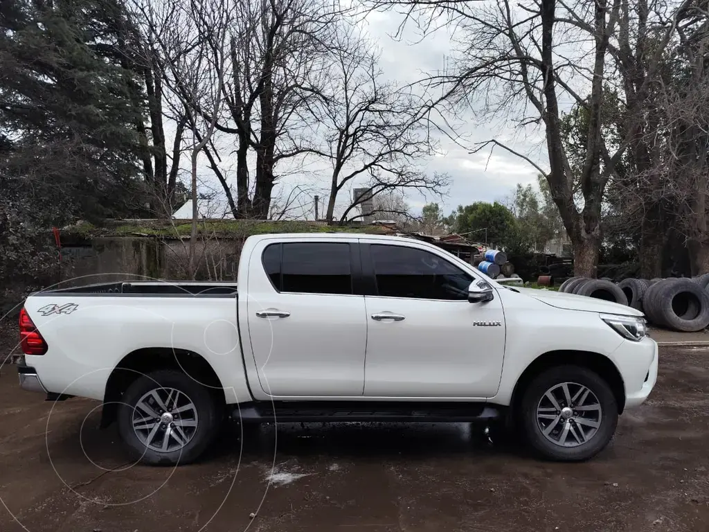 Toyota Hilux 2.8 4X4 Srx Tdi Dc Aut (2755 Cc) 2017 - foto 3
