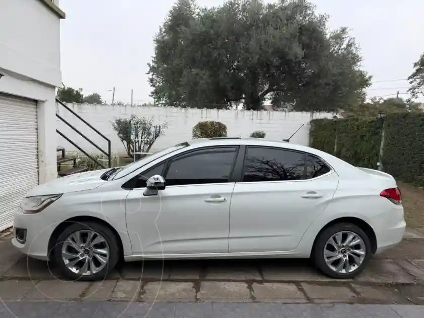 Citroën C4 Lounge 2.0 Tendance Pack 2015/16  2015 - foto 2