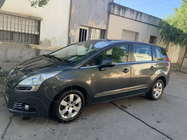 Peugeot 5008 2013 - foto 1