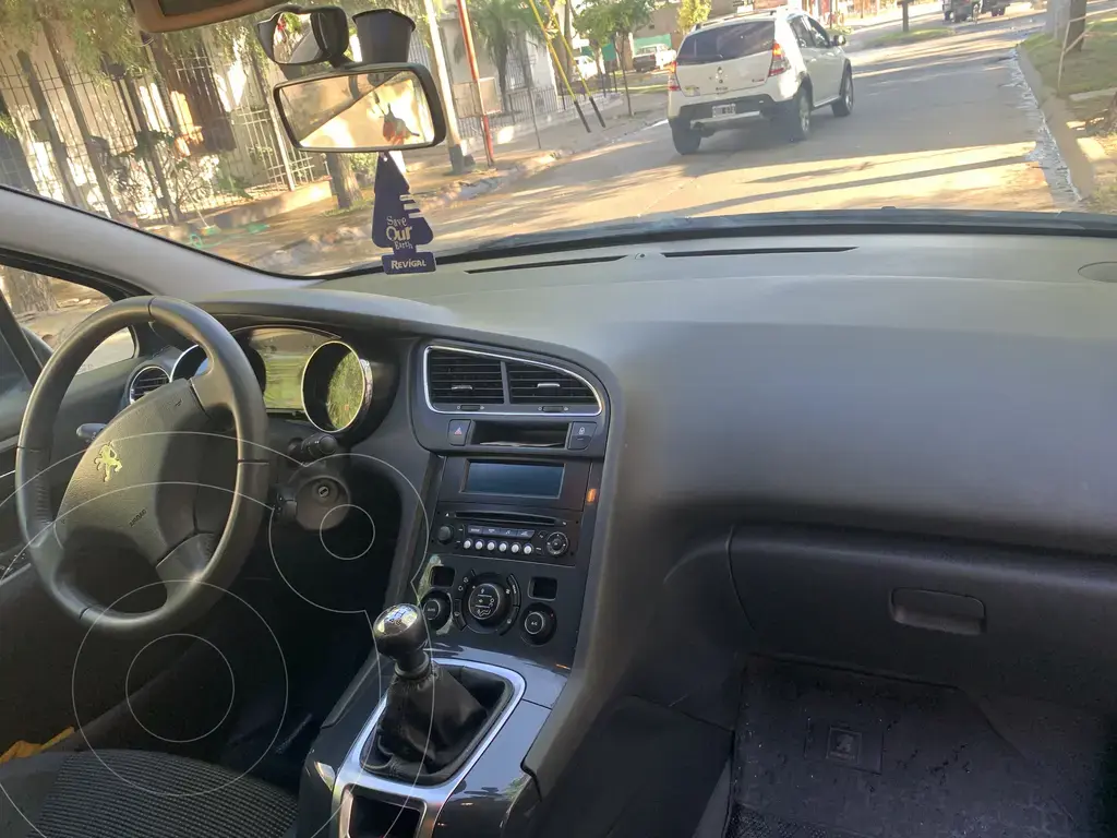 Peugeot 5008 Allure 7 Plazas Plus (1598 Cc) 2013 - foto 3