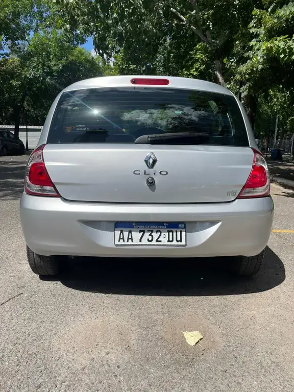 Renault Clio Mío 5P Confort Pack Sat (1149 Cc) 2016 - foto 2