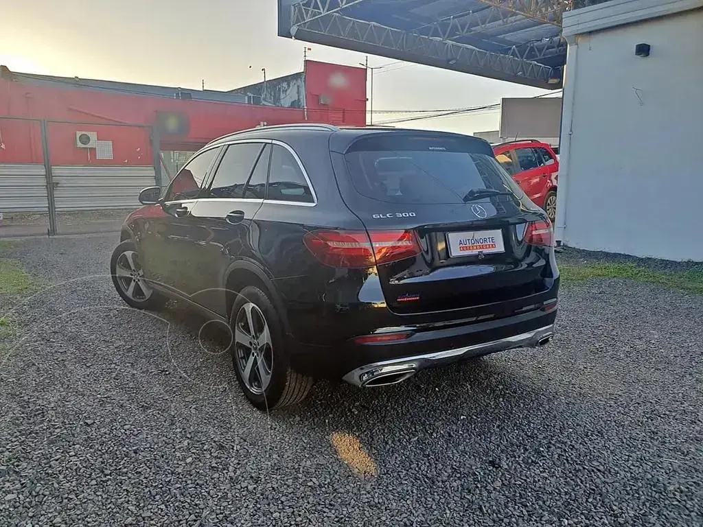 Mercedes Clase Glc Glc 300  4Matic Amg Line 2018 - foto 4