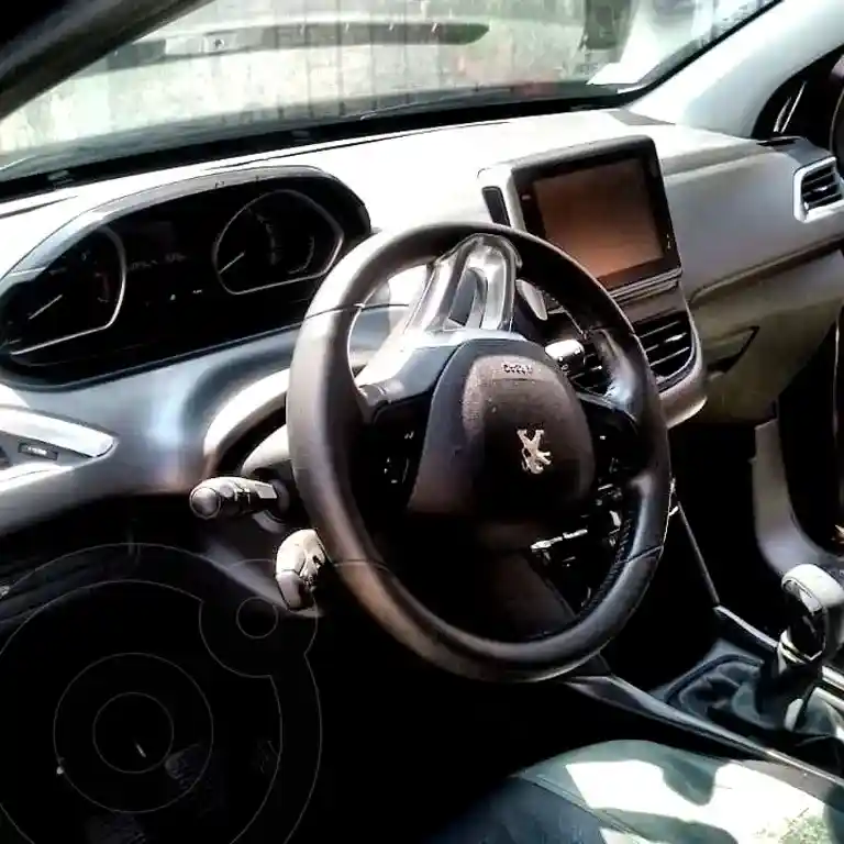 Peugeot 2008 Feline Tiptronic  2019 - foto 2