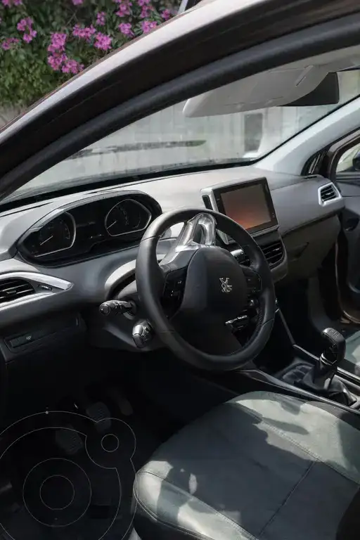Peugeot 2008 Feline Tiptronic  2019 - foto 5