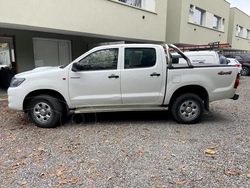 Toyota Hilux 2.5 4X4 Dx Pack Dc (2494 Cc) 2025 - foto 3