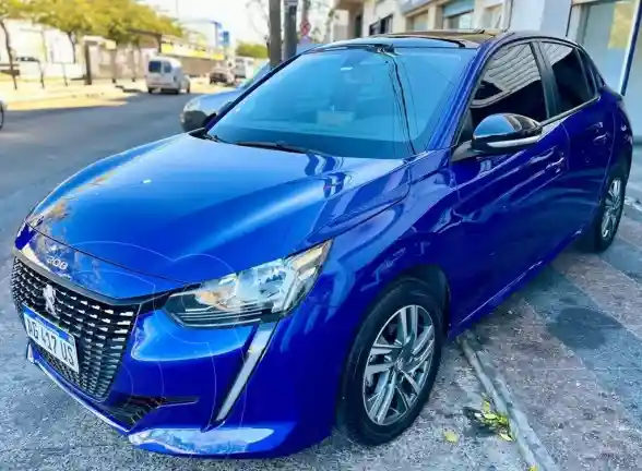 Peugeot 208 Allure  2024 - foto 1